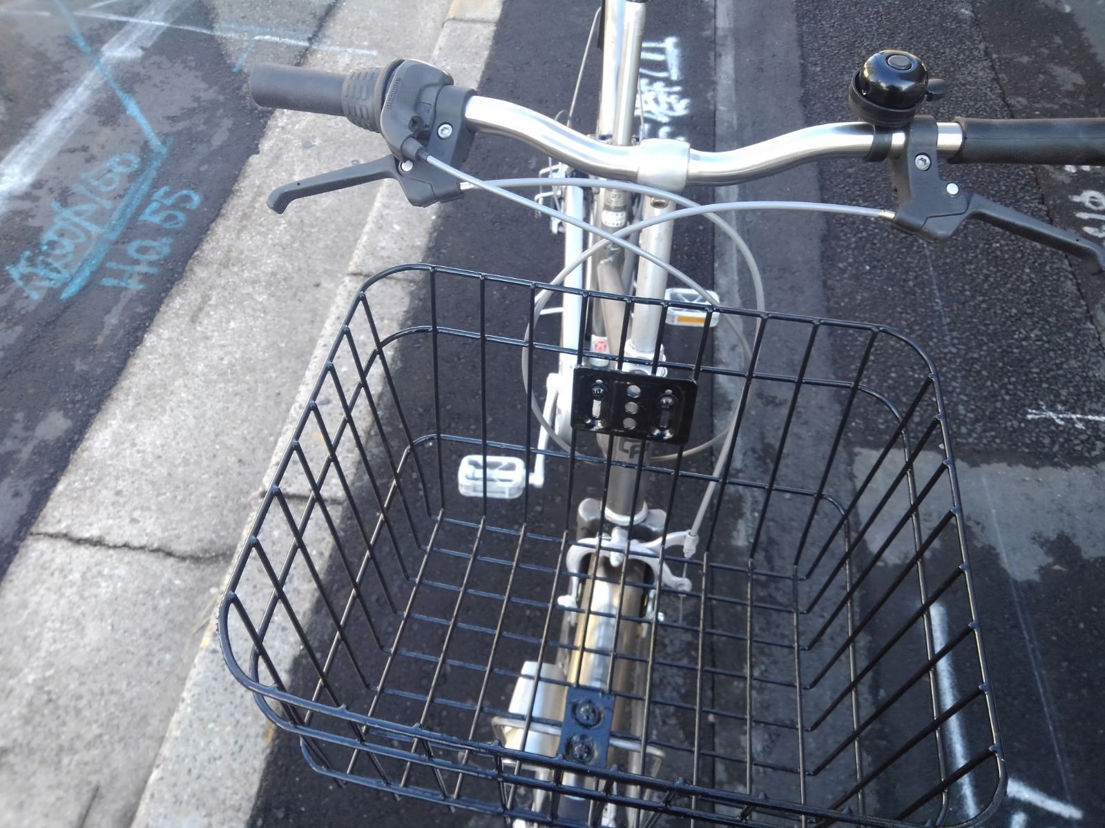 引き取り限定！(名古屋市昭和区) 中古自転車3854 前後タイヤ新品