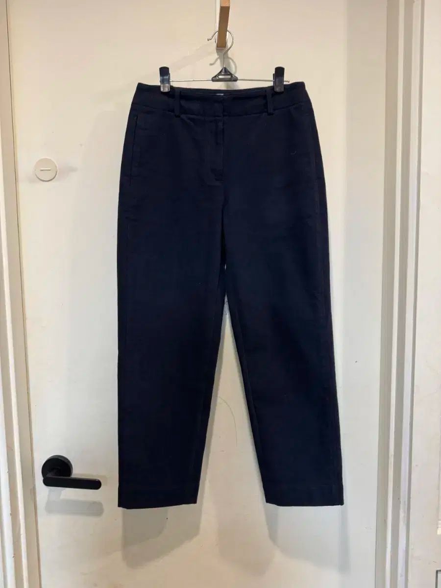 ヴァネッサ ブリューノ athe ネイビー コットン パンツ