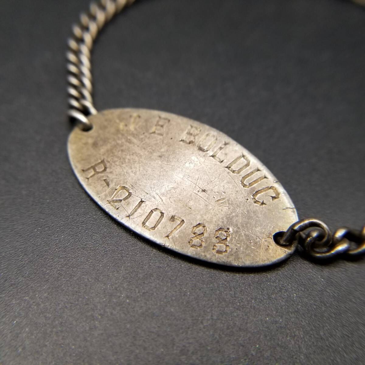 WWII期 Royal Canadian Air Force オーバルプレート ヴィンテージ ブレスレット 925 シルバー 銀 Army ネーム彫金 J.E.B uc Y 23-M