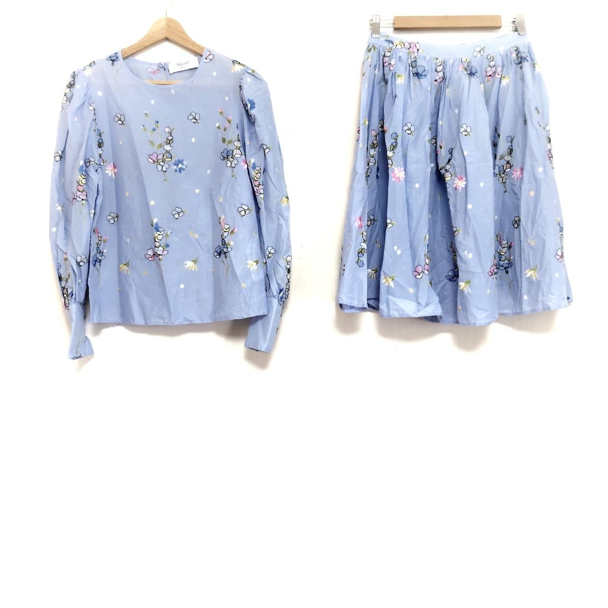 Blugirl Blumarine ブルーガールブルマリン スカート I40 BLUGiRL BLUMARINE(ブルーガールブルマリン) スカートセットアップ