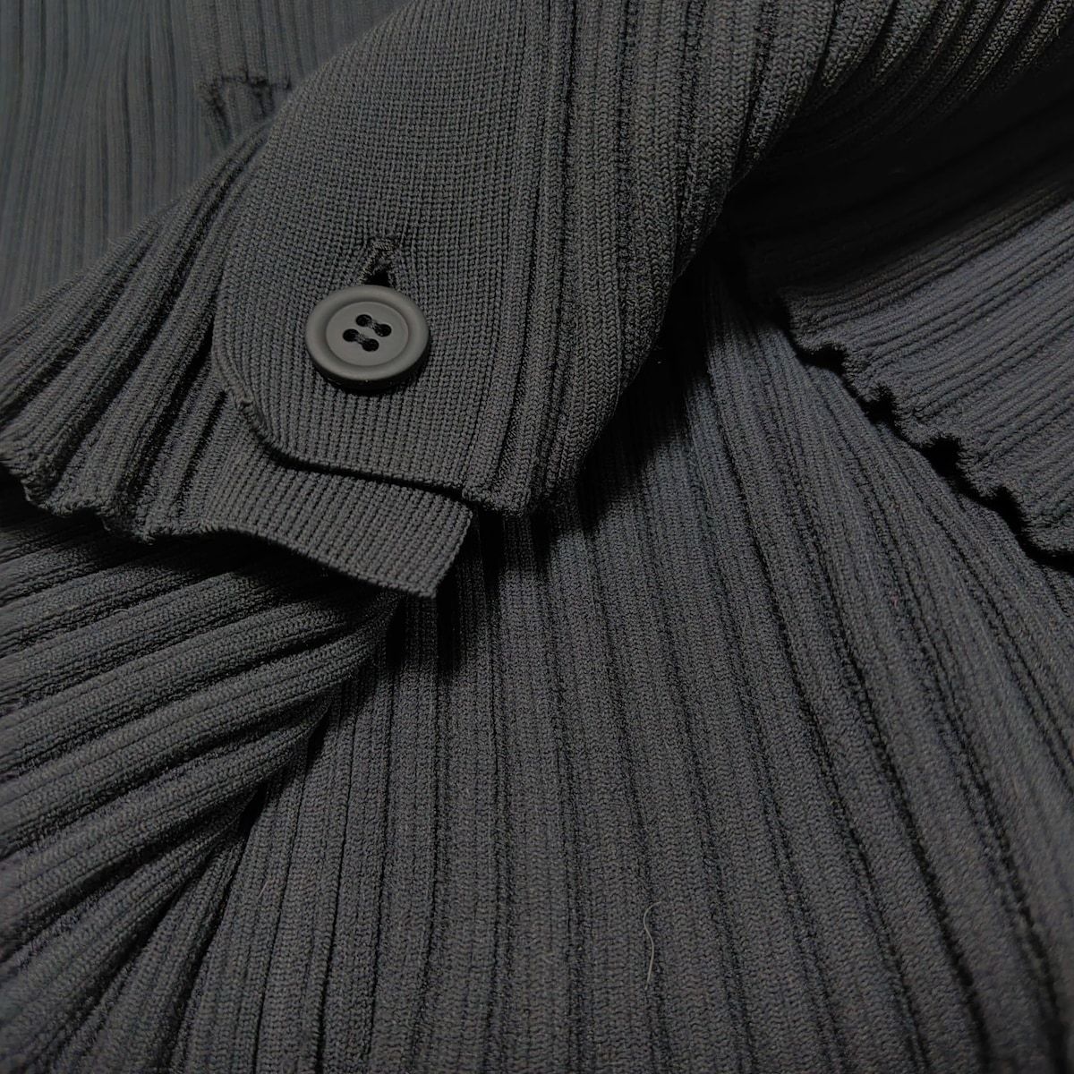 CFCL サイズ3 リブ編み黒長袖カーディガン CFCL サイズ3 リブ編み黒長袖カーディガン レディース