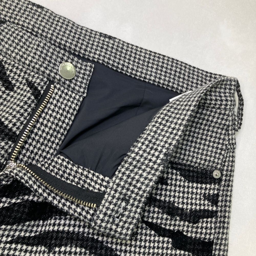 DANCE WITH DRAGON 星柄 ゴルフパンツ サイズ4 DANCE WITH DRAGON 星柄 ゴルフパンツ サイズ4 DANCE WITH DRAGON 星柄