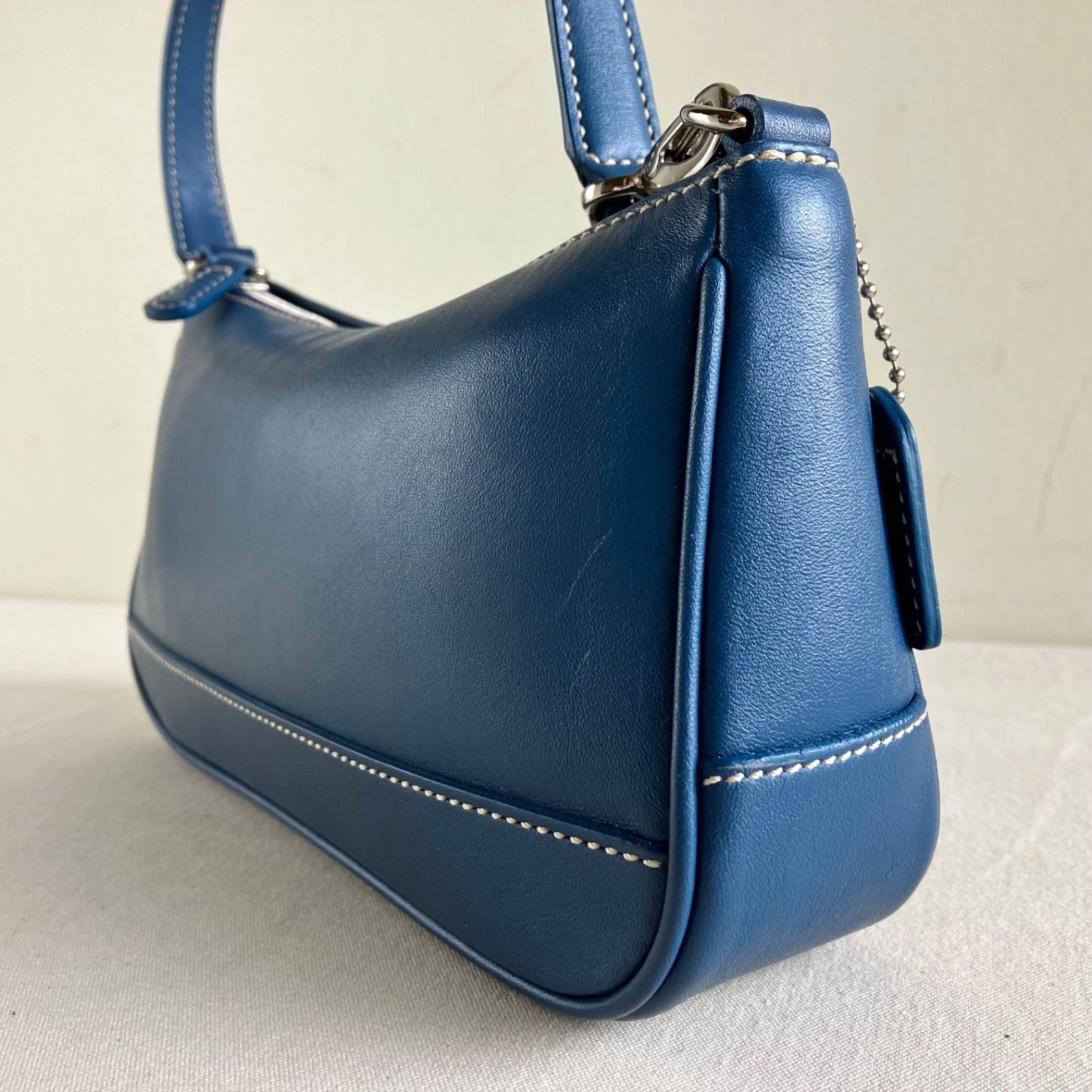 Vintage y2k Coach Hamptons Demi Baguette Shoulder Bag Blue Leather
