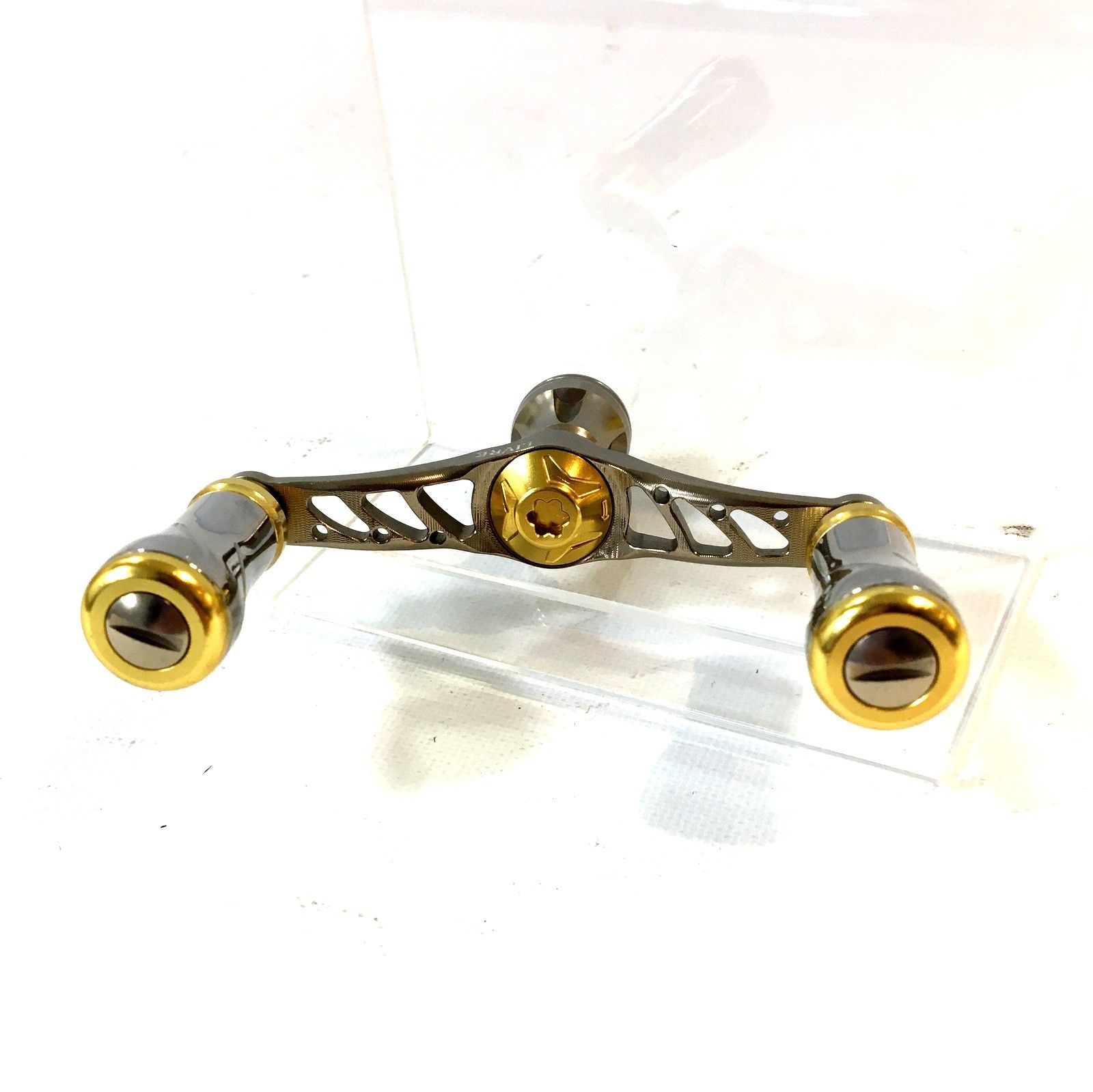 LIVRE リブレ ダブルハンドル ダイワ スピニングリールパーツ リール