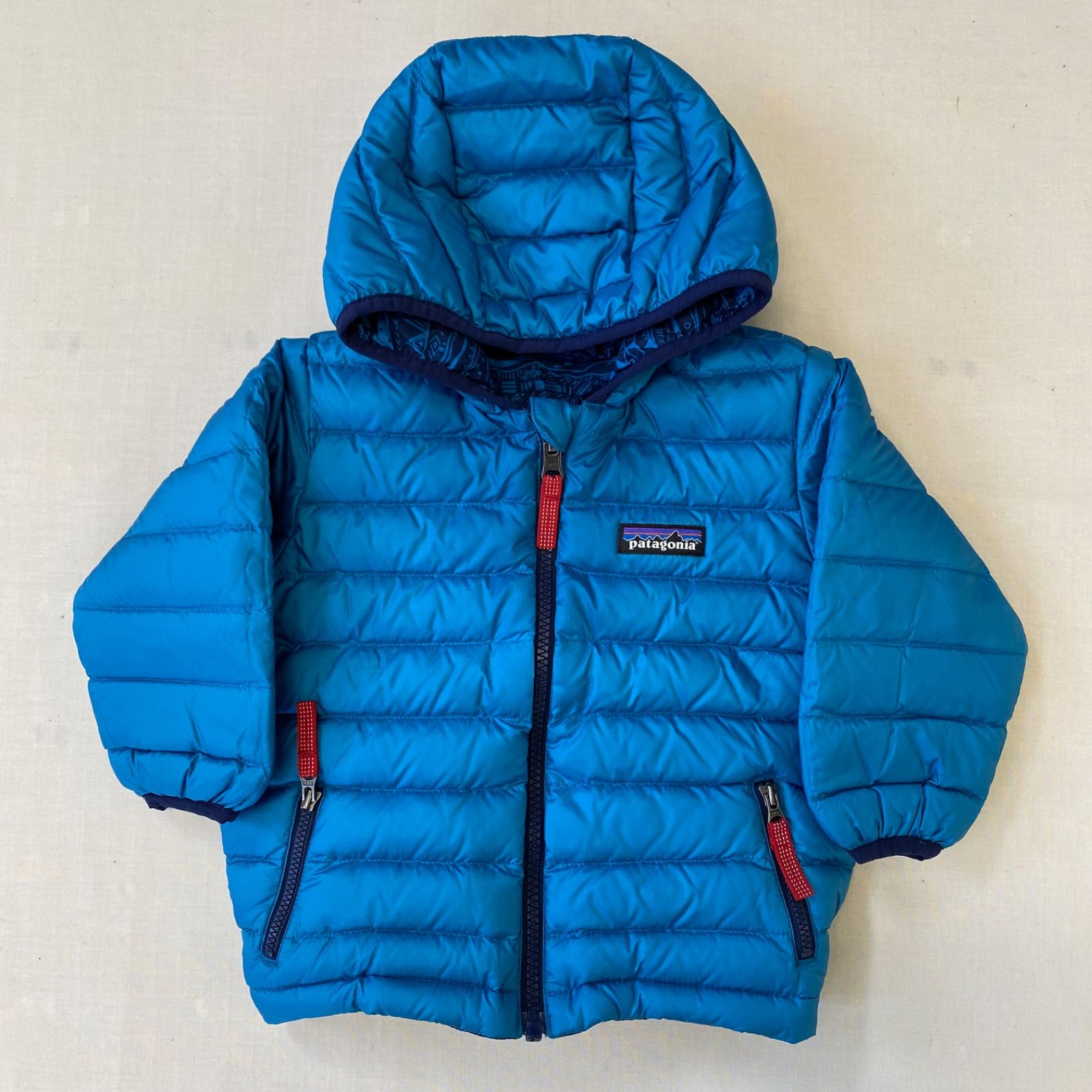 Patagonia パタゴニア リバーシブルダウンジャケット アウター 外遊び 
