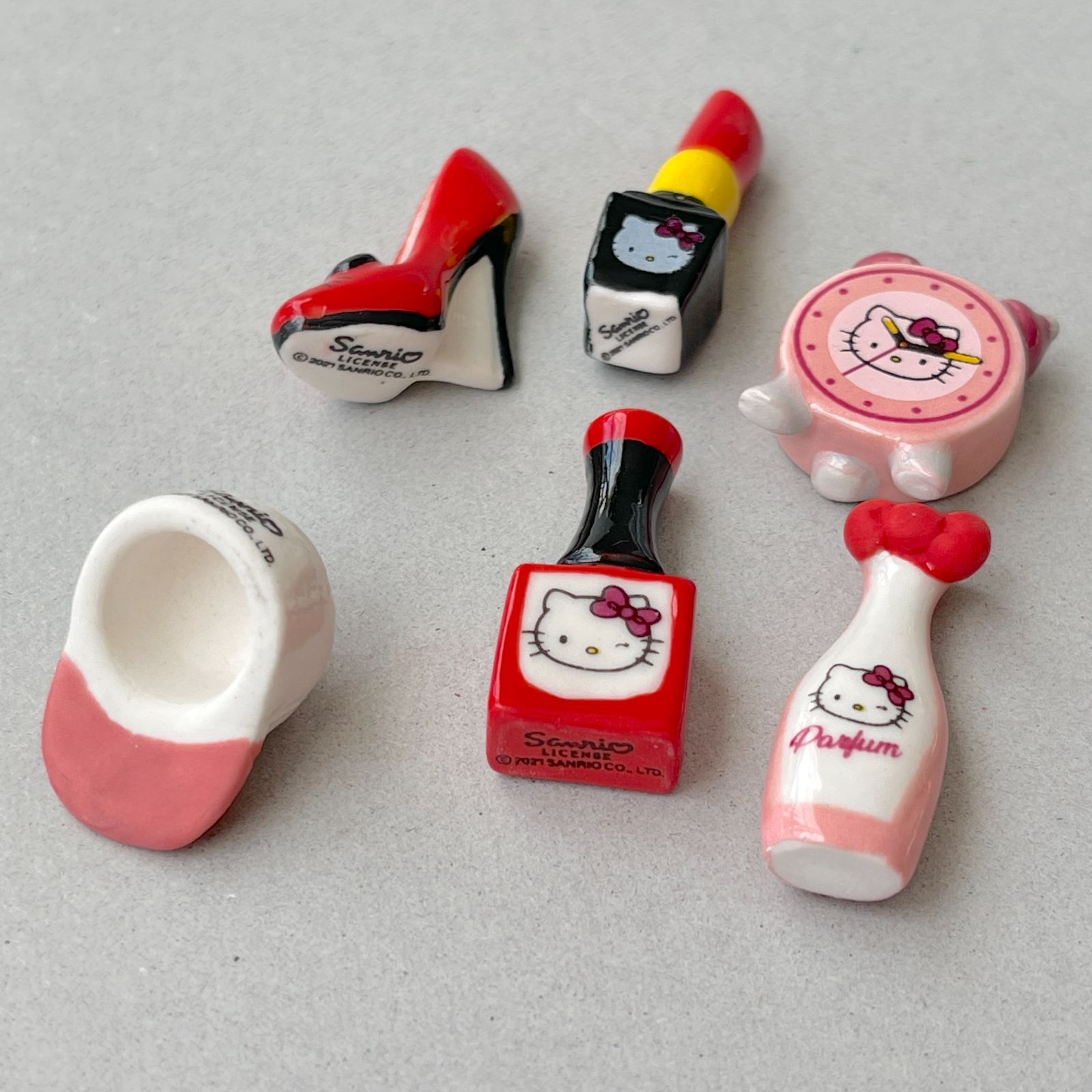 フェーヴ ハローキティのファッション 7個 2021年 フランス フェーブ