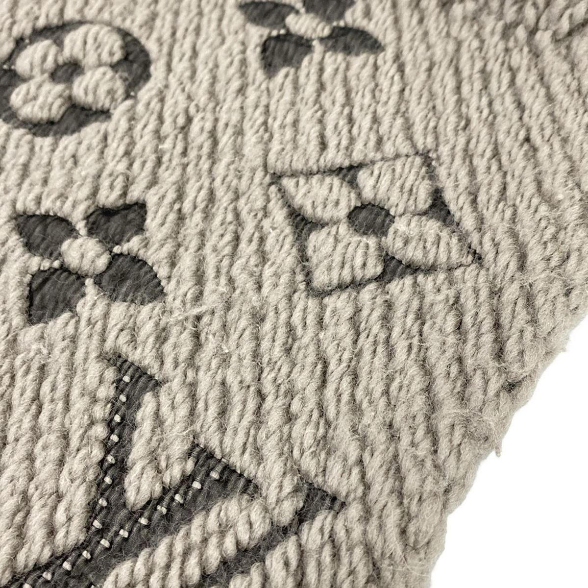 LOUIS VUITTON(ルイヴィトン) マフラー エシャルプロゴマニア M72242