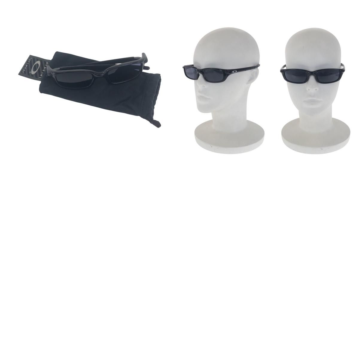 美品 OAKLEY オークリー ブラック 黒 シルバー プラスチック サングラス 男女兼用 スクエア レディース 506041 【中古】 美品 OAKLEY オークリー ブラック 黒 シルバー プラスチック