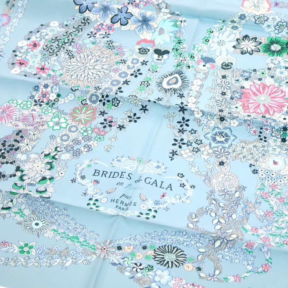 エルメス　ブリッド・ドゥ・ガラ・アン・フルール　カレ90 新品未使用 新品未使用】 Hermes エルメス カレ 90 《ブリッド・ドゥ・ガラ・アン