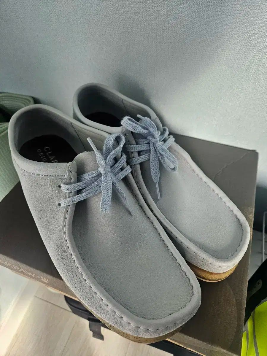 パ*ル様 【新品未使用】早い者勝ち！ ワラビー クラークス 27cm UK9 クラークス ワラビー (UK9) - メルカリ
