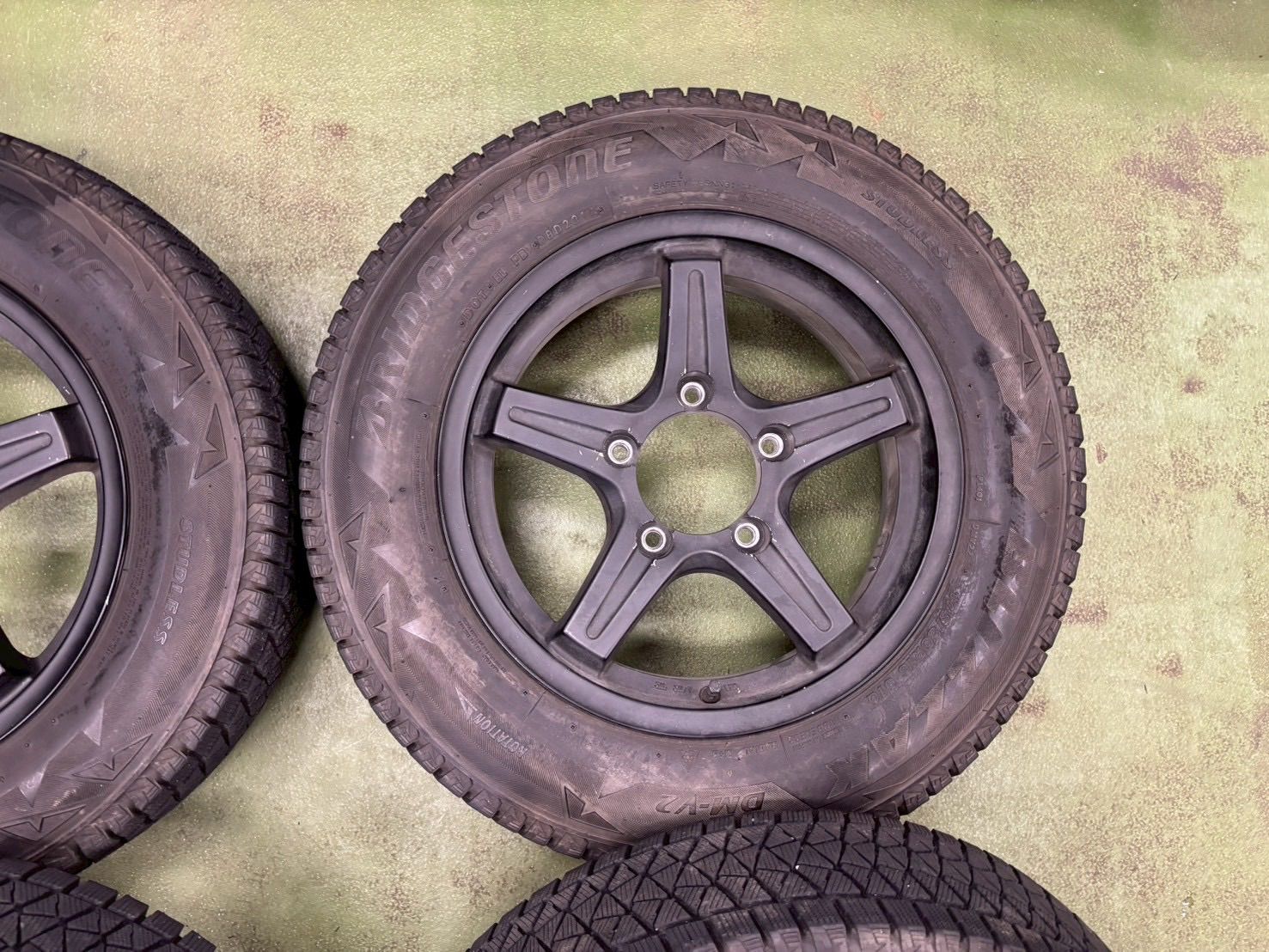 スタッドレス タイヤホイール