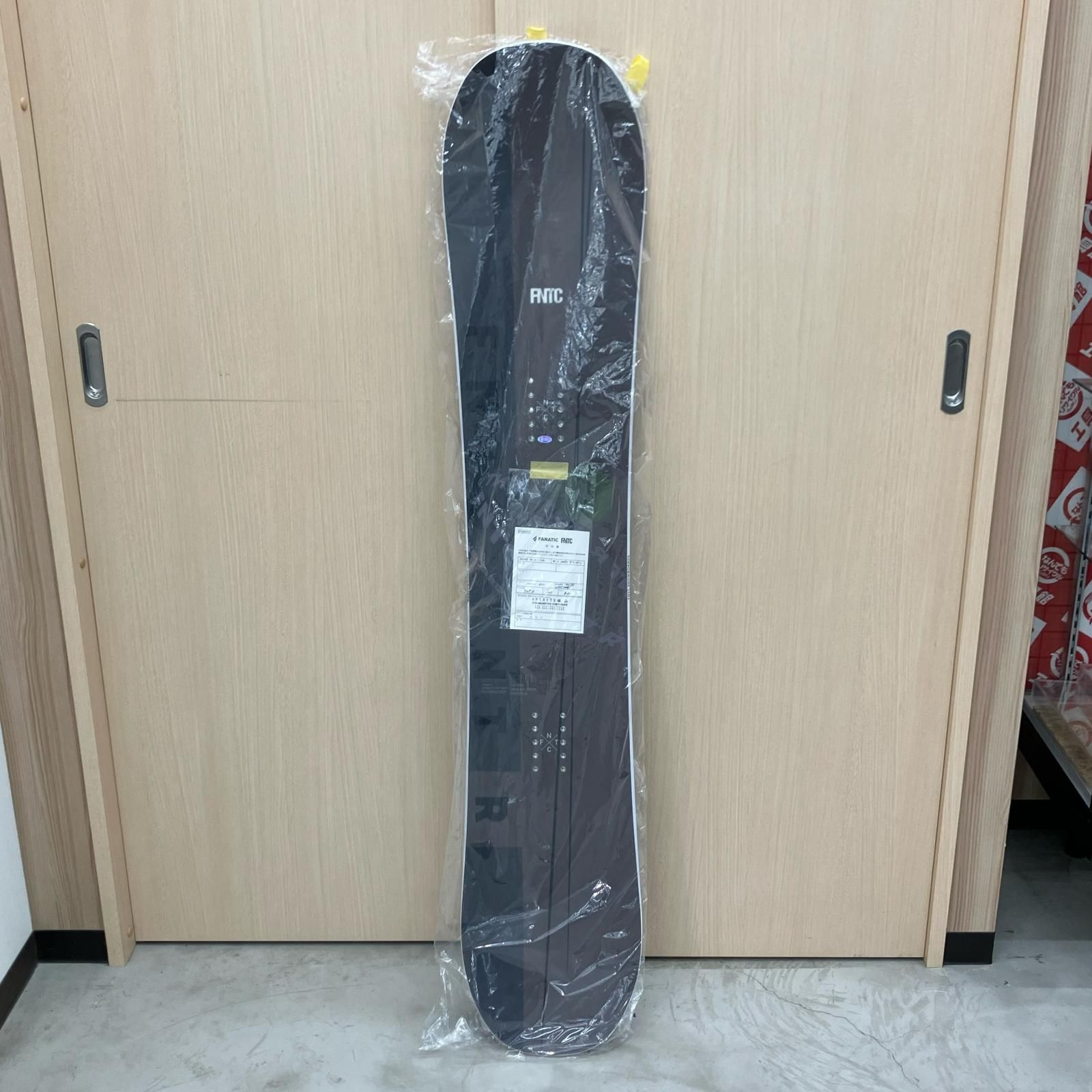 FNTC スノーボード ツインチップ ダブルキャンバー 143cm TNTR