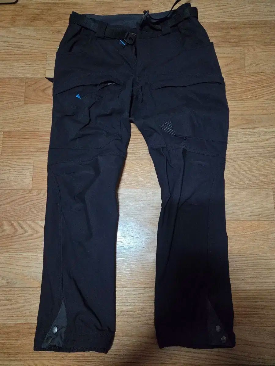 クレッタルムーセン GERE 30 M SHORT