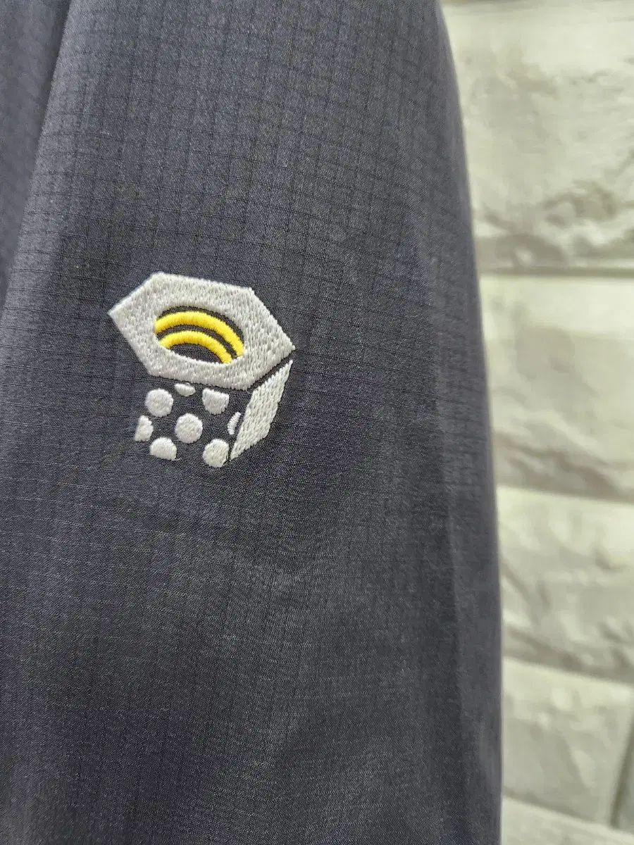 マウンテンハードウェア ブラック