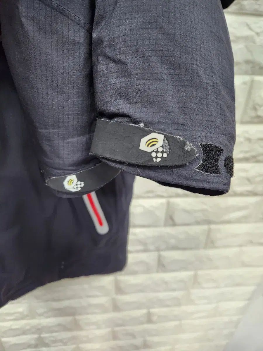 ジップアップダウン