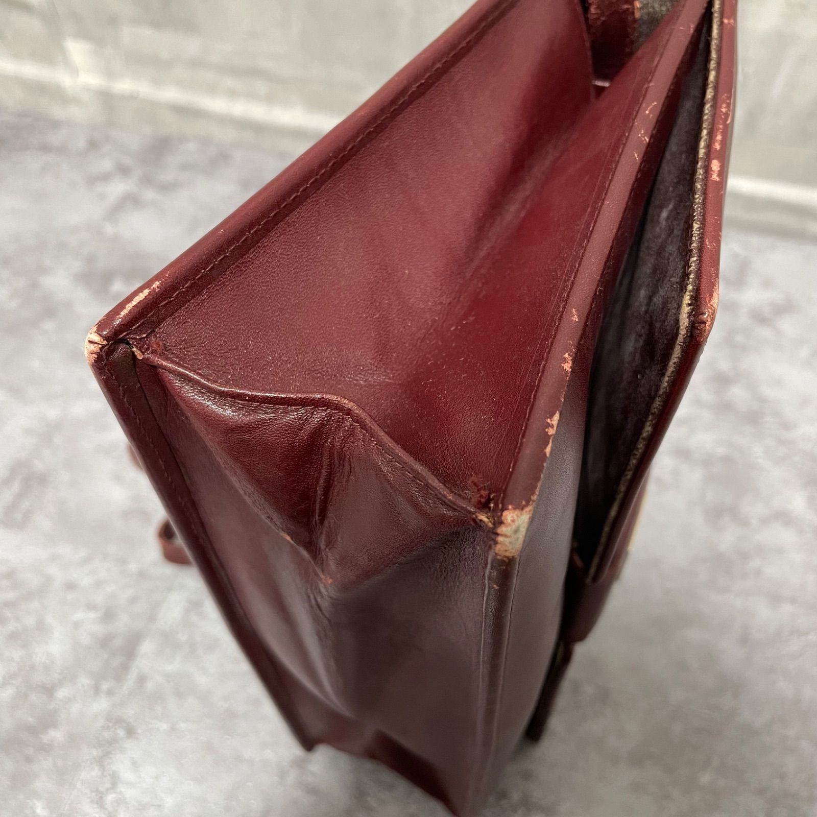 GIVENCHY　ワインレッド セカンドバッグ　クラッチバッグ GIVENCHY ジバンシー セカンドバッグ クラッチバッグ 赤茶色 4gロゴ