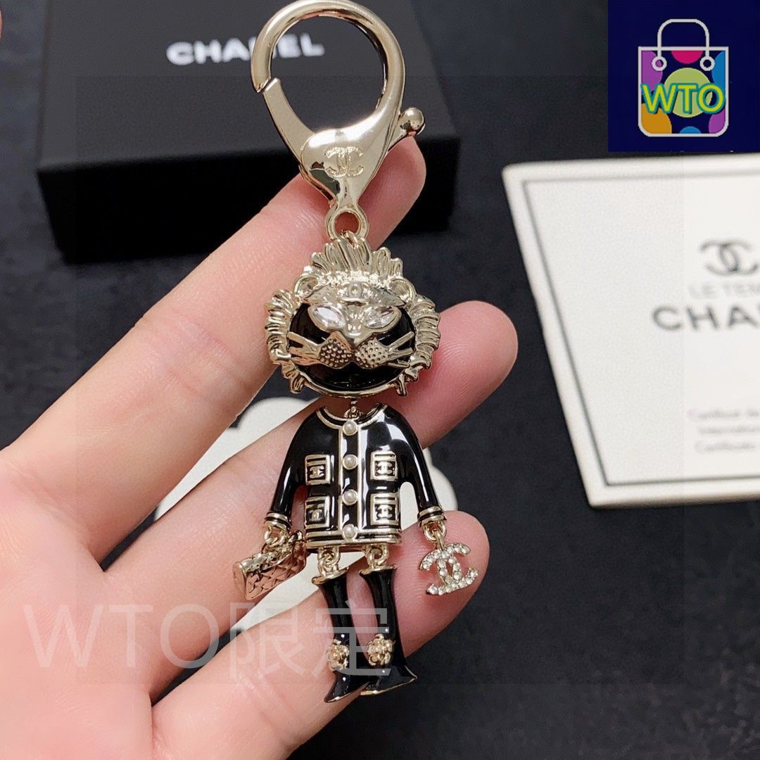 今日特価】Chanel 水鑽入り ライオンデザイン バッグアクセサリー