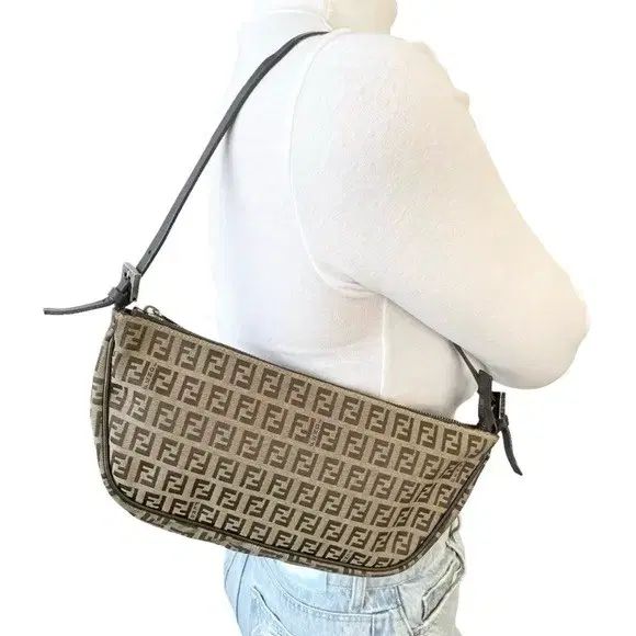 正規品 FENDI フェンディ FF ズッカ マンマバケット ミニバック - メルカリ