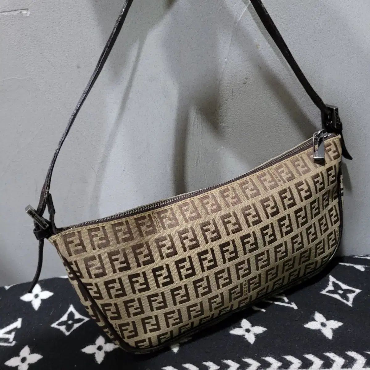 正規品 FENDI フェンディ FF ズッカ マンマバケット ミニバック - メルカリ