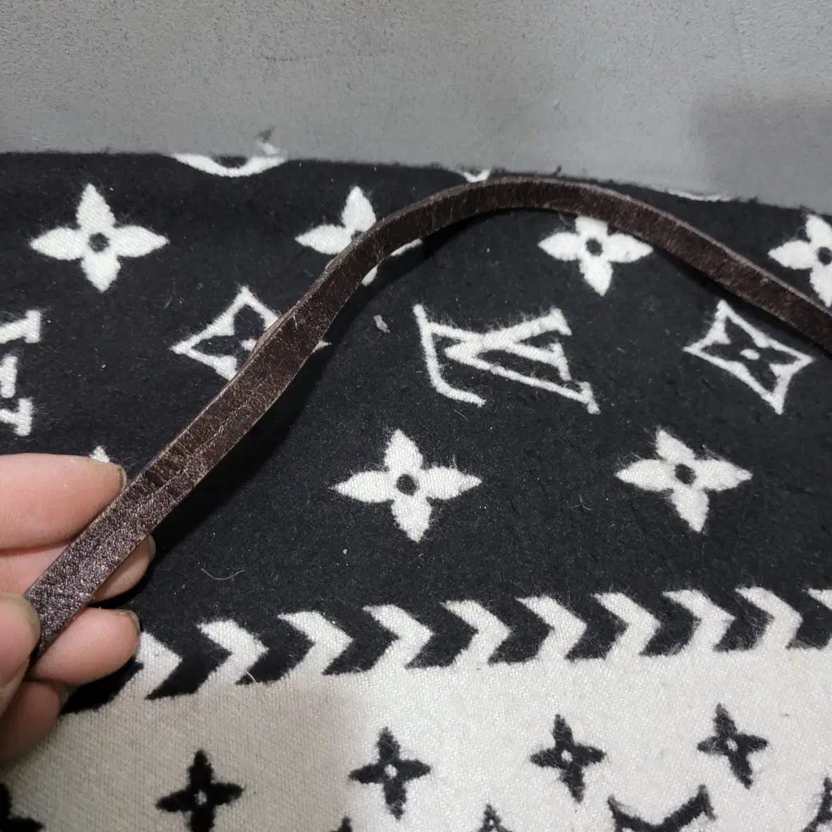 FENDI フェンディ