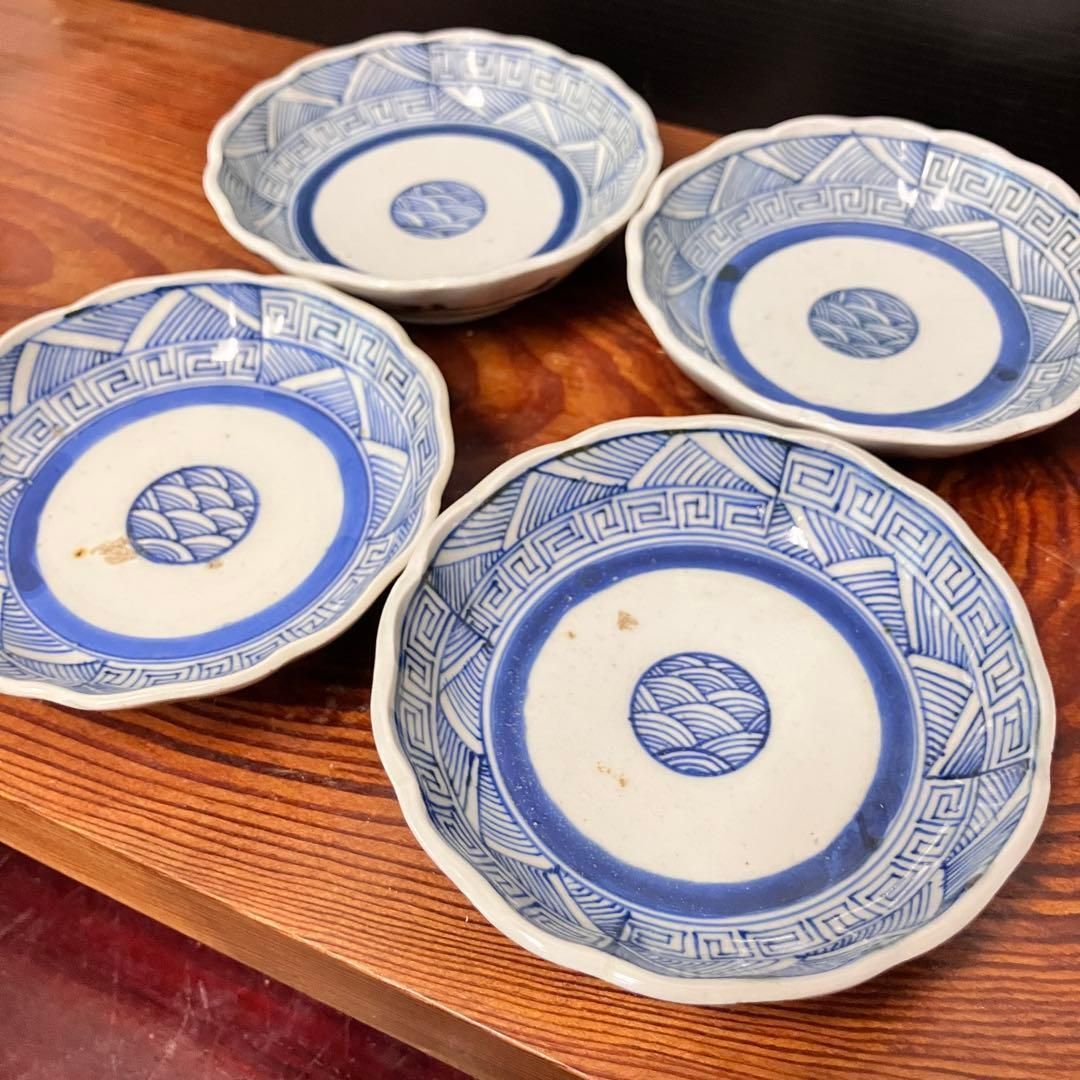 染付幾何学小皿 4客 江戸後期〜明治ごろかと 手描 陶芸 骨董 レトロ