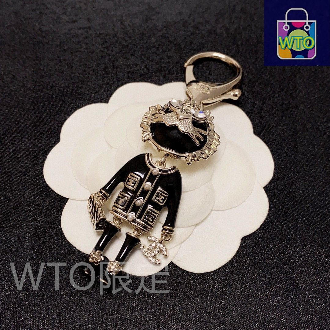 今日特価】Chanel 水鑽入り ライオンデザイン バッグアクセサリー