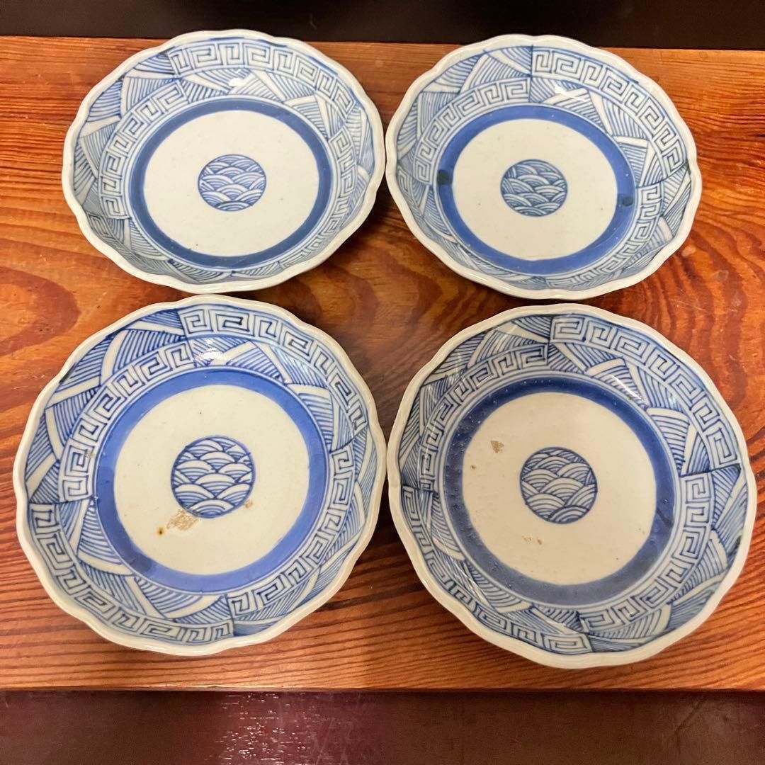 染付幾何学小皿 4客 江戸後期〜明治ごろかと 手描 陶芸 骨董 レトロ