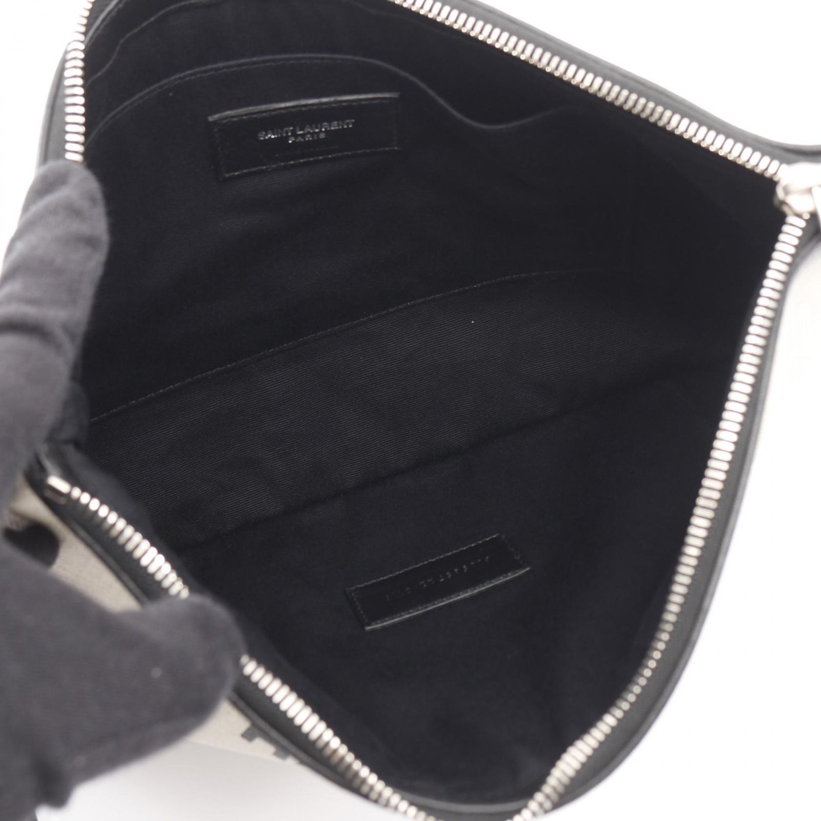 クラッチバッグ