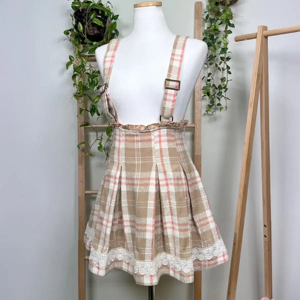 リズリサ ラテギャル チェック サスペンダースカート ゴ ヒメギャル イチゴ チョコ 羊 量産型 地雷系 スナ系 リズ メロ
