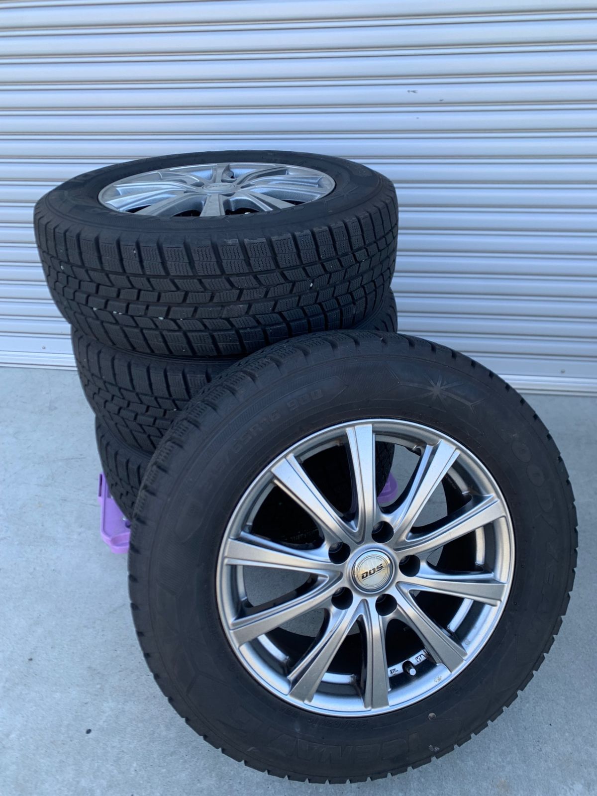静岡県西部 引取限定】215/65 R16 GOODYEAR ICENAVI スタッドレス 
