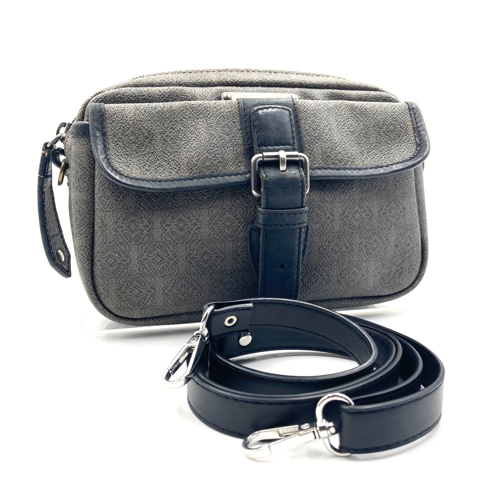 □良品□稀少□LOEWE ロエベ リピートアナグラム ショルダーバッグ