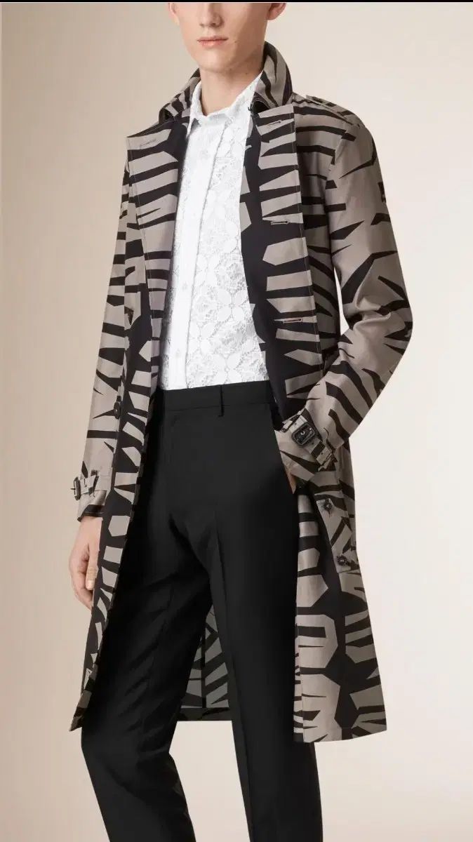 バーバリープロサム ゼブラ トレンチコート 50