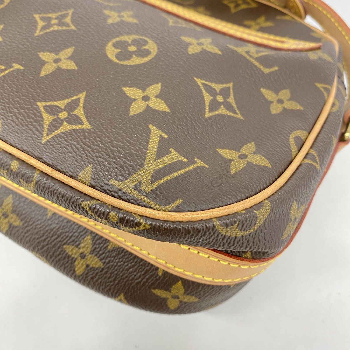 5oe4931】ルイヴィトン ショルダーバッグ モノグラム サンリス M51222