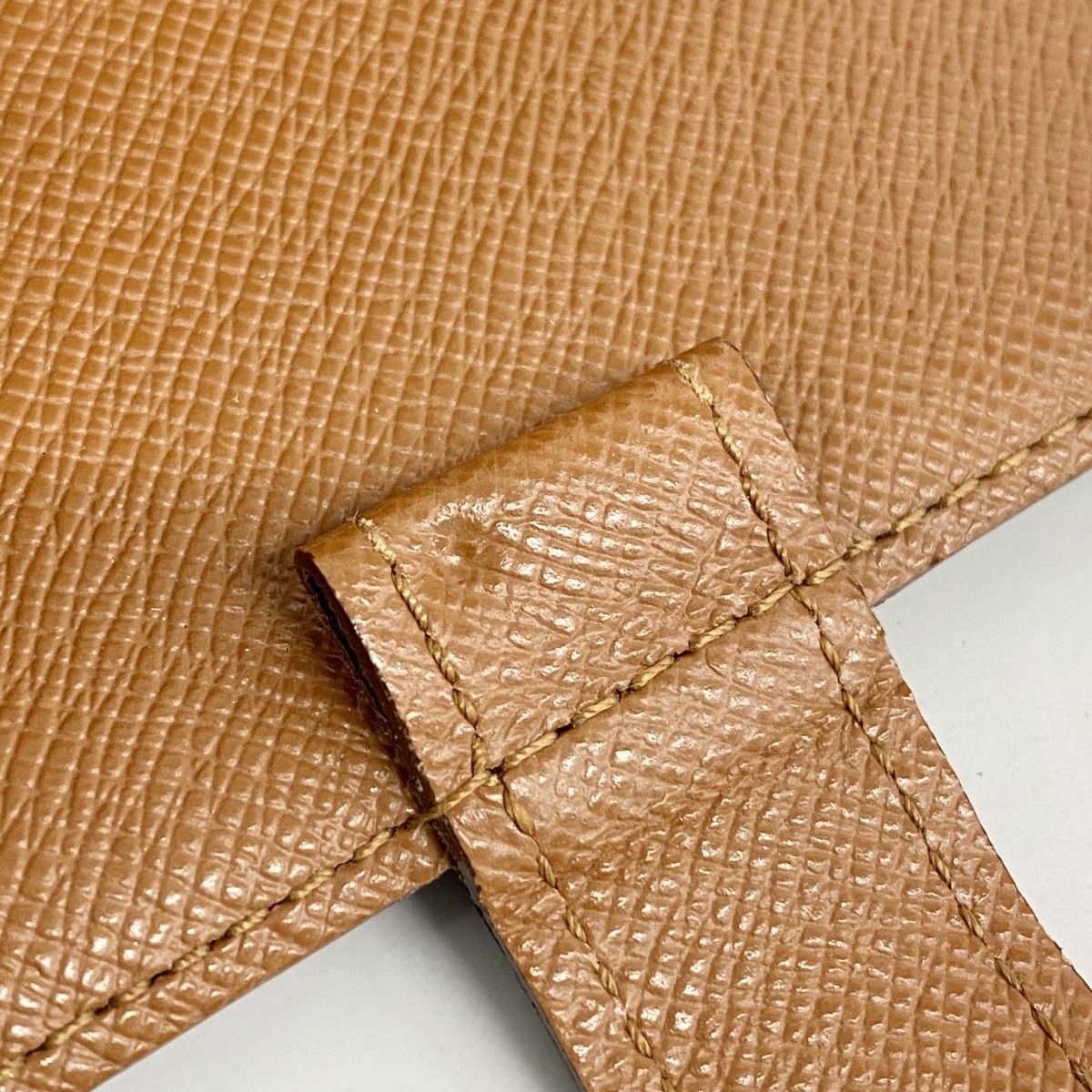 ルイヴィトン 手帳カバー