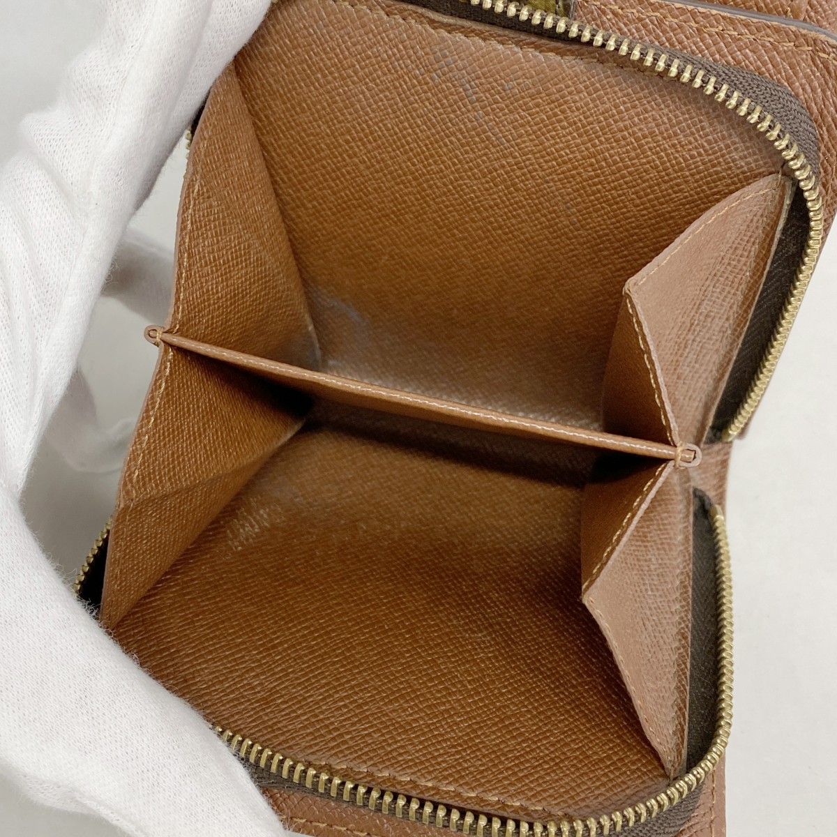 コンパクトジップ M