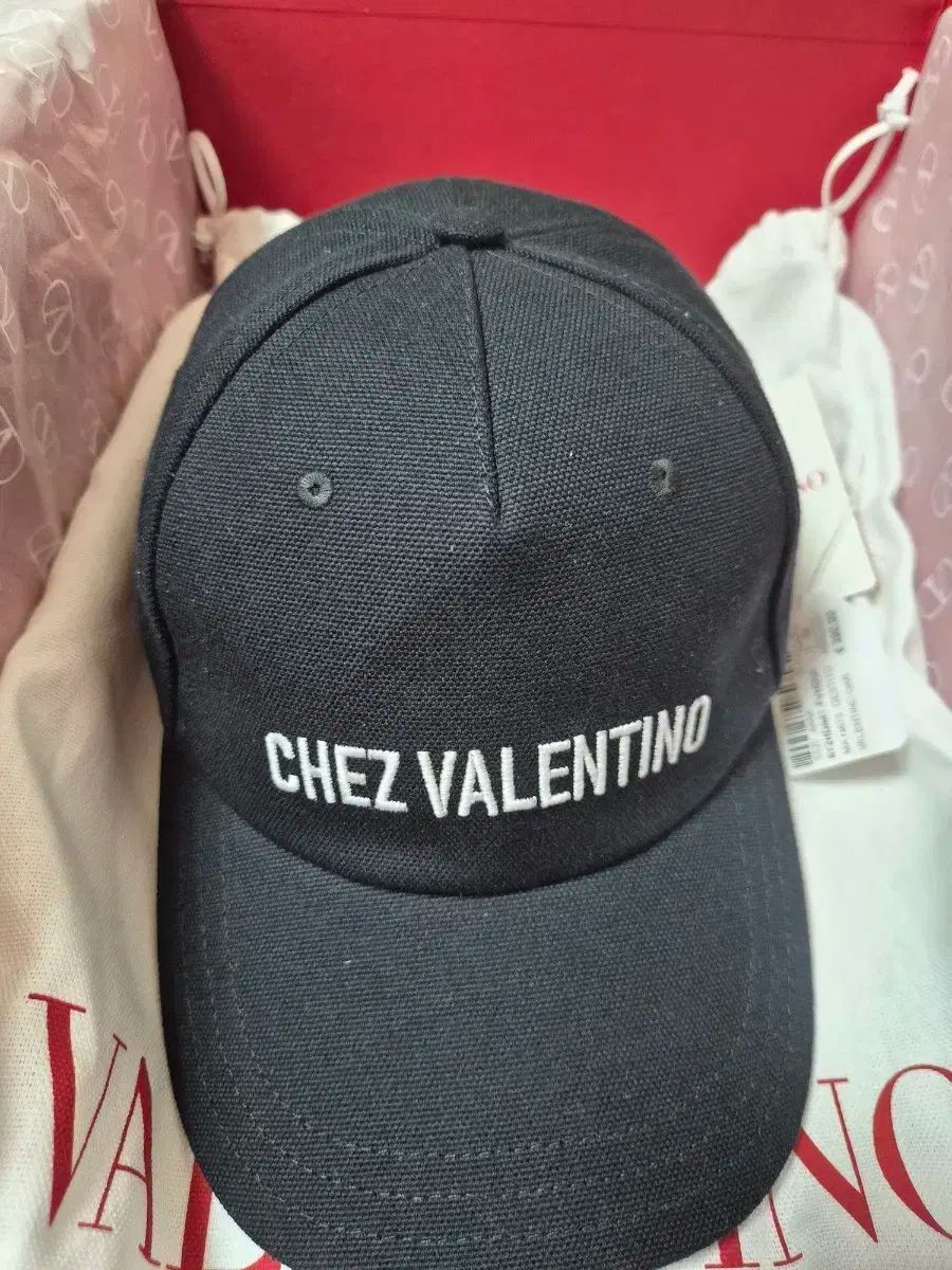 ヴァレンティノ Chez Valentino ベースボールキャップ