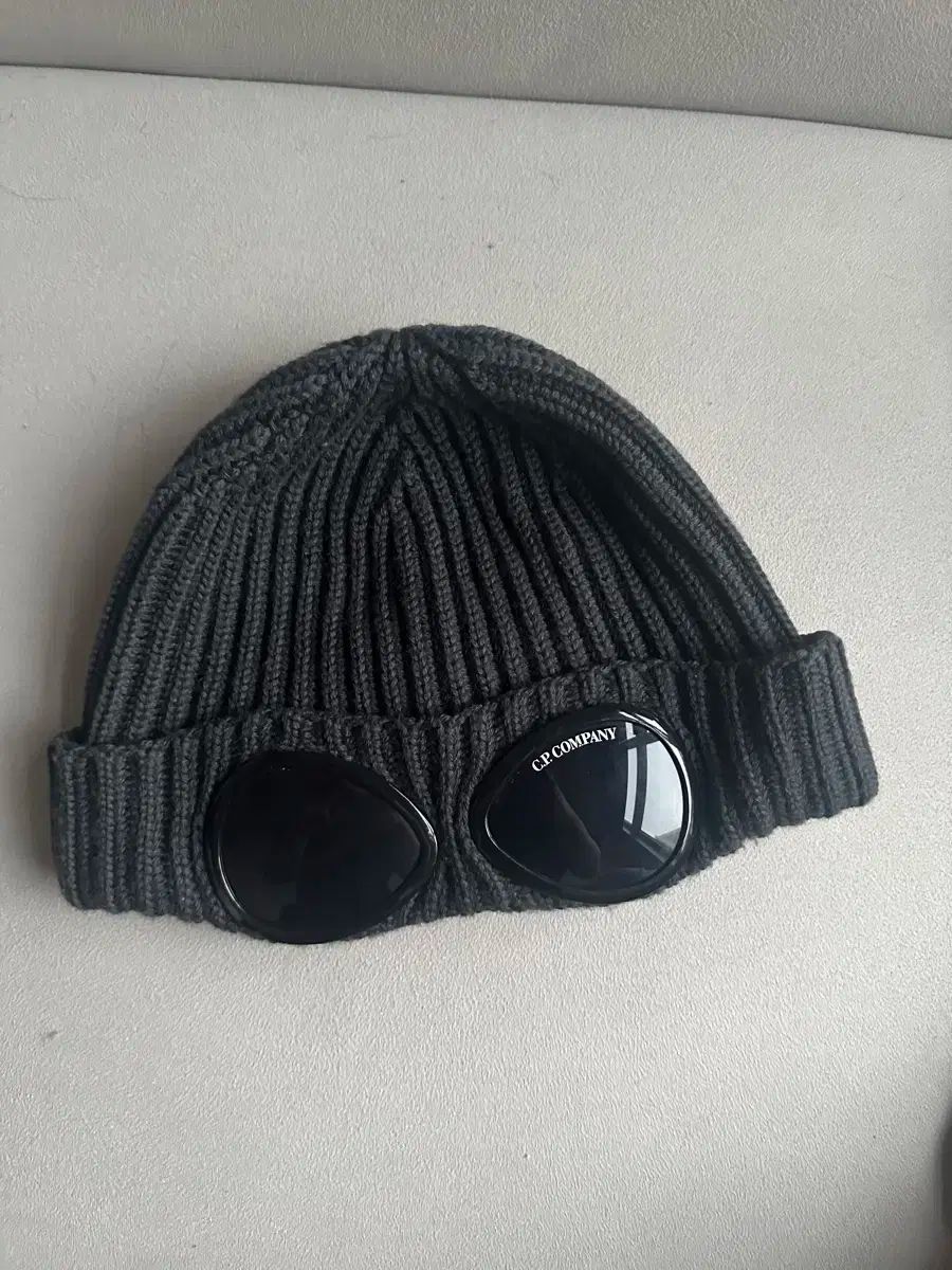 C P Company ゴーグル ビーニー ブラック os