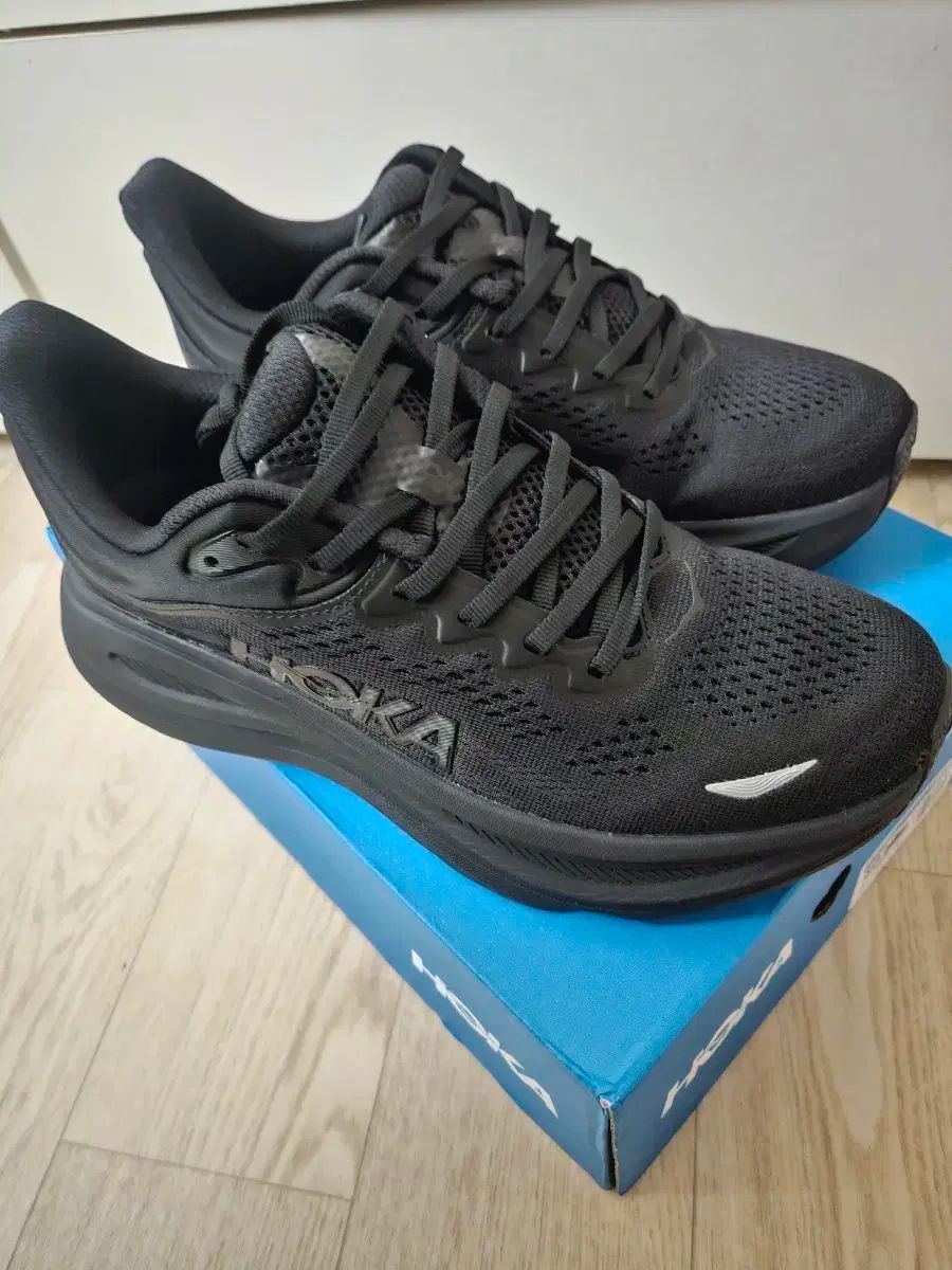 HOKA ONE ホカオネオネ ボンダイ9 ブラック 260