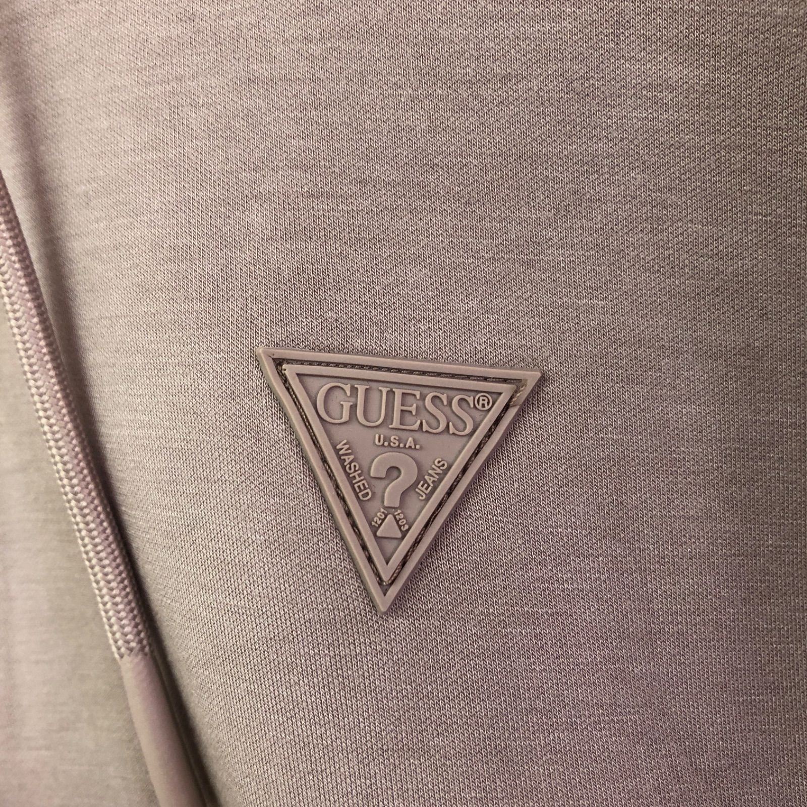 GUESS サイドロゴテープフーディ ダンボール プルオーバーパーカー 