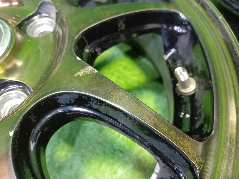 アルミ ゴールド