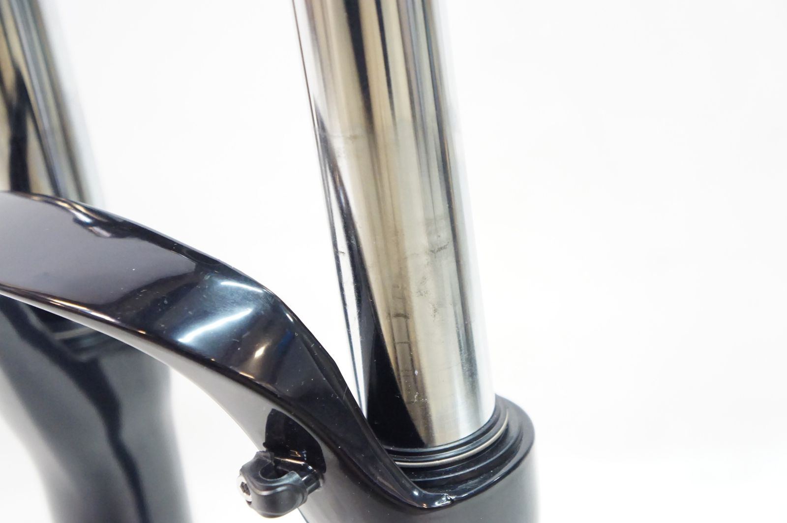 SR SR SUNTOUR 「エスアールサンツアー」 XCM34 BOOST 29インチ