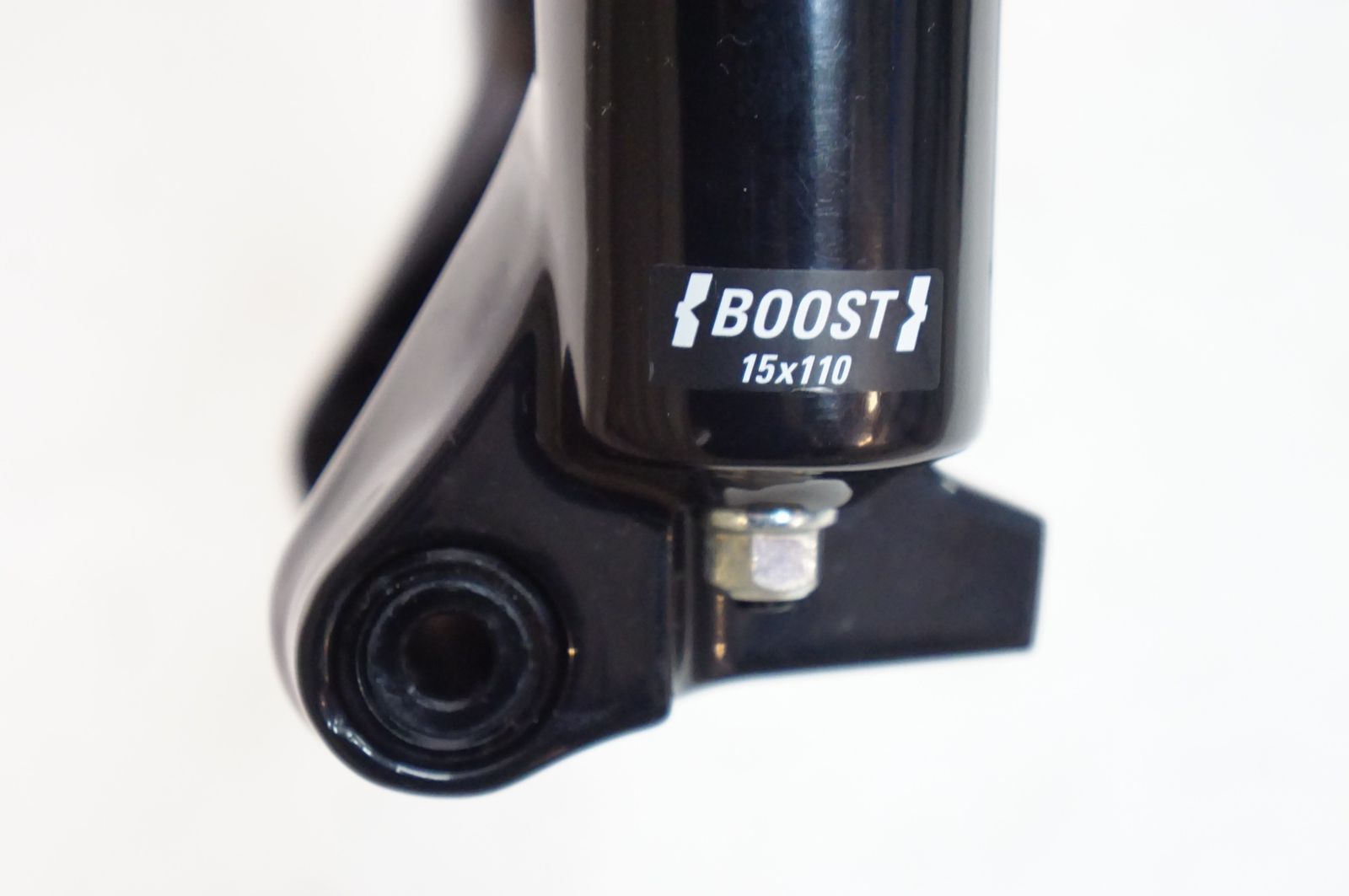 SR SR SUNTOUR 「エスアールサンツアー」 XCM34 BOOST 29インチ