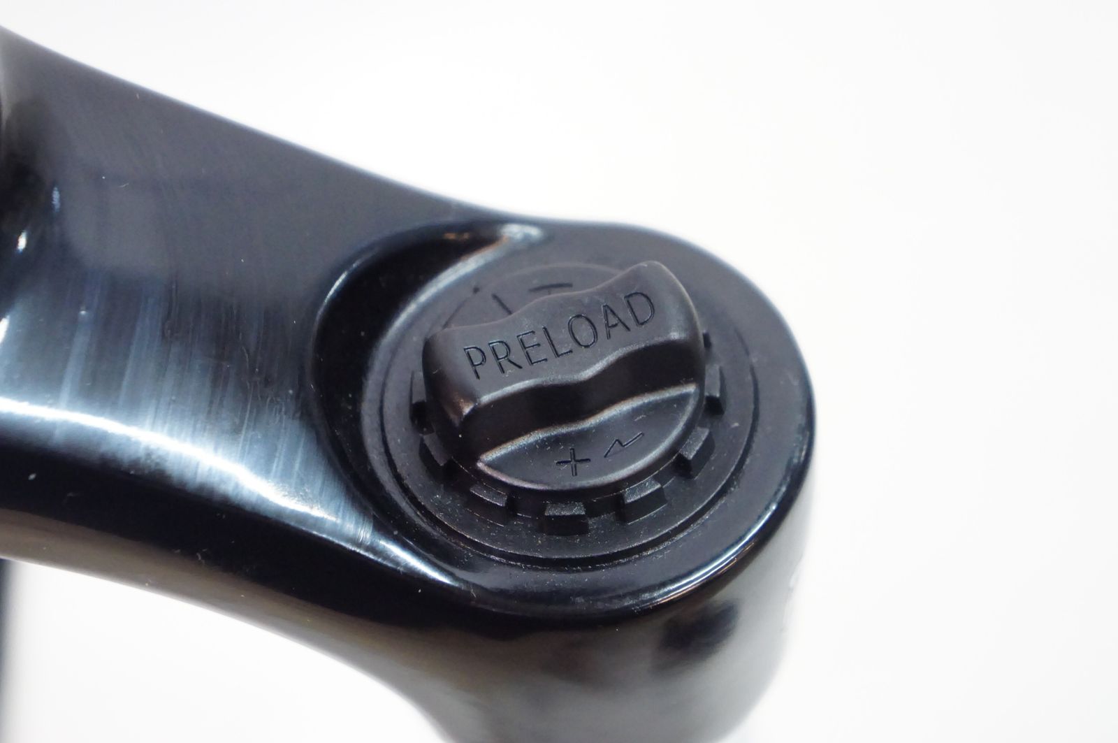 SR SR SUNTOUR 「エスアールサンツアー」 XCM34 BOOST 29インチ