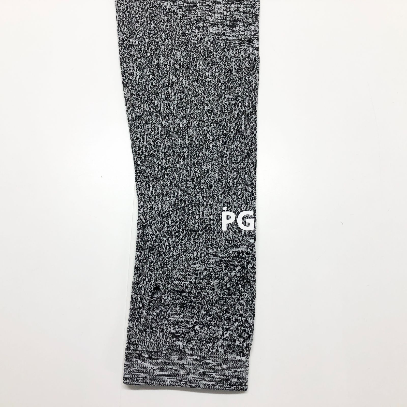 ジップアップパーカー 1