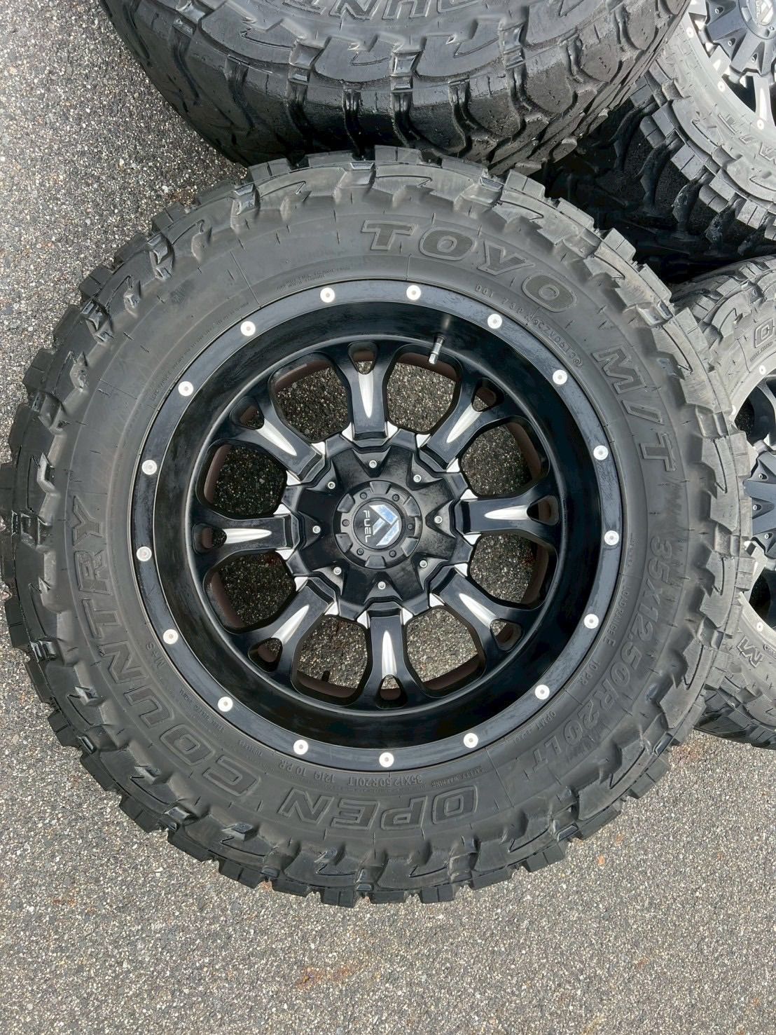 259 224 4 FUEL Off Road フューエル クランク 20インチ 10 J 12 PCD 150 5 H トーヨー オープンカントリー 31 50 R 20 LT