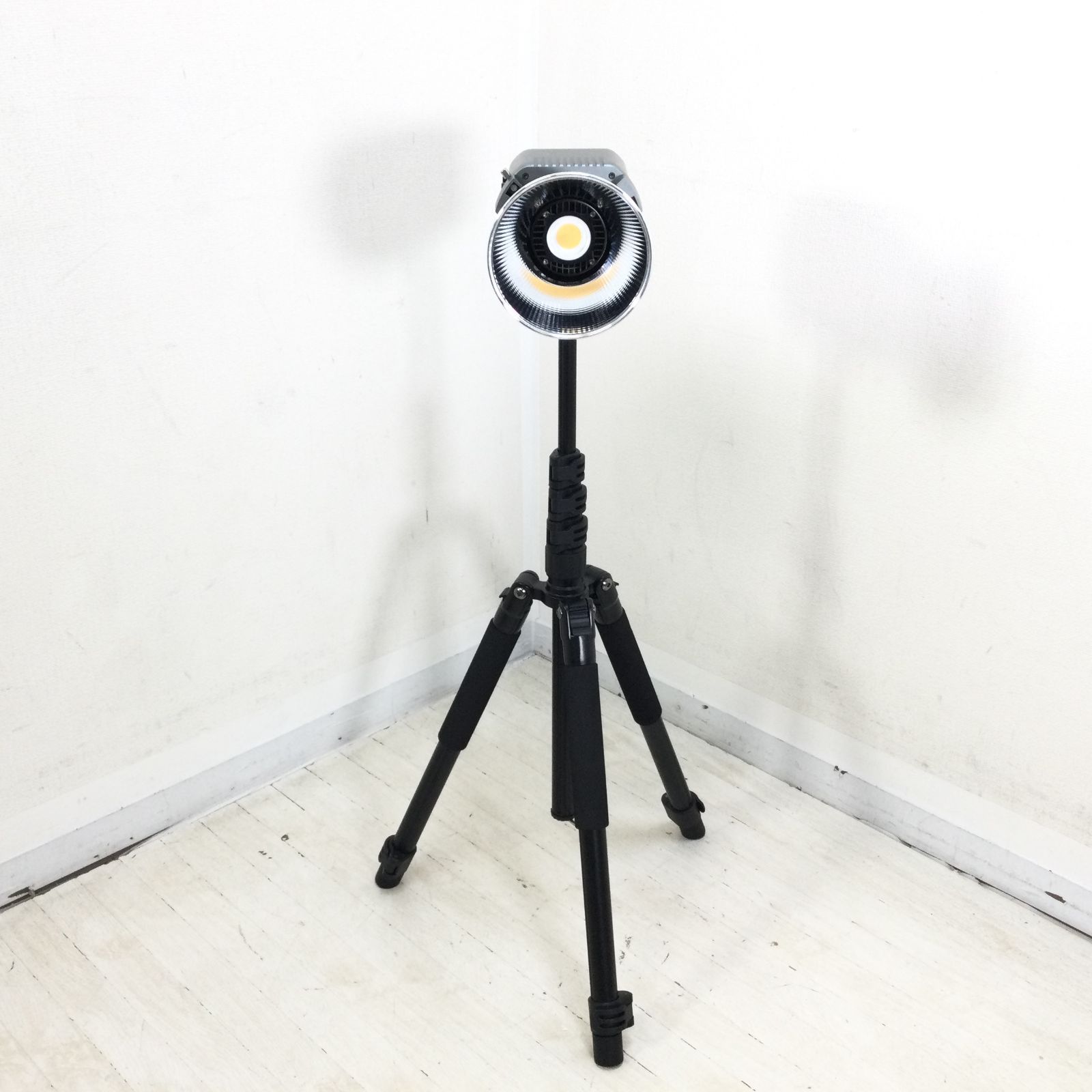 1411 Aputure アプチャー Amaran COB 60 d S Daylight LED Light アマラン デイライト ライト