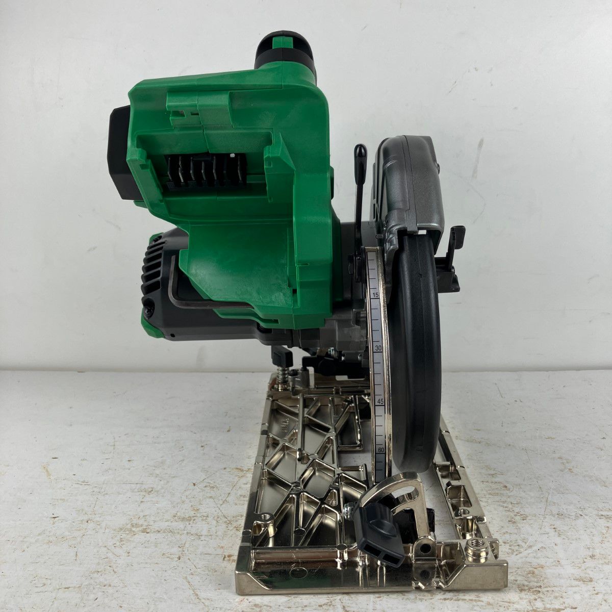 mm コードレス丸のこ