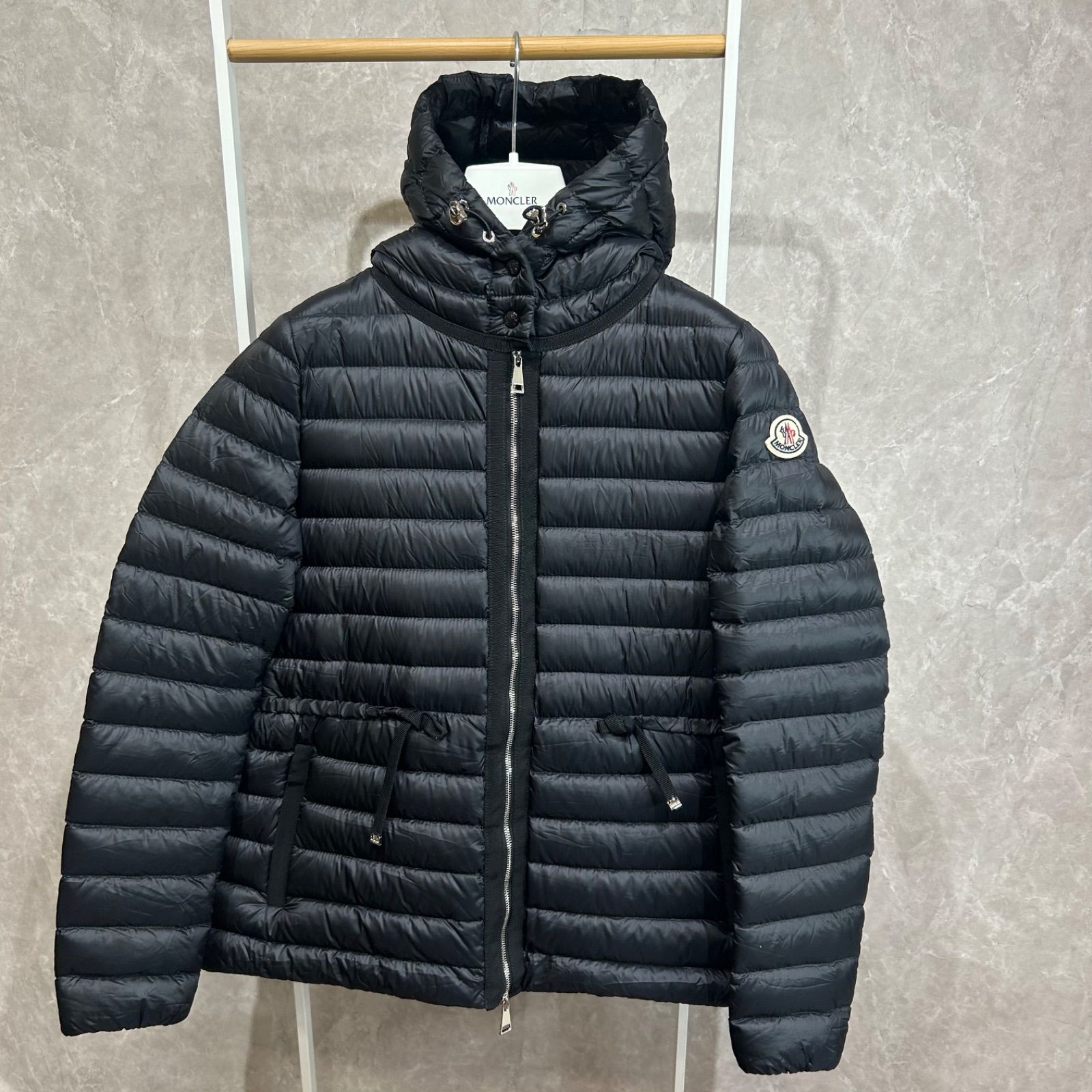 近年モデル】【美品】 MONCLER モンクレール ライトダウンジャケット