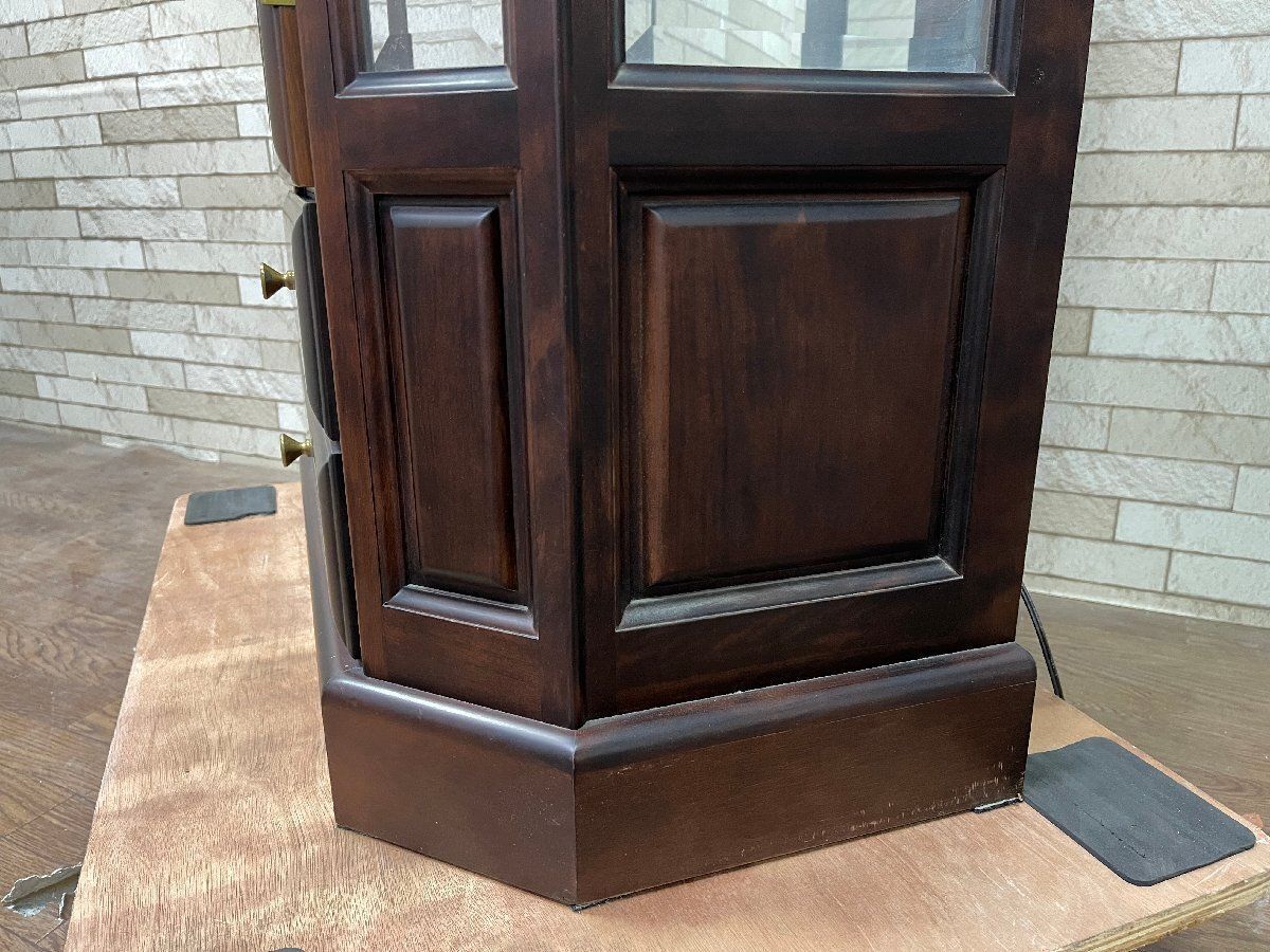 ○北海道 旭川 三陽家具 ガラスキャビネット キュリオケース 照明付き