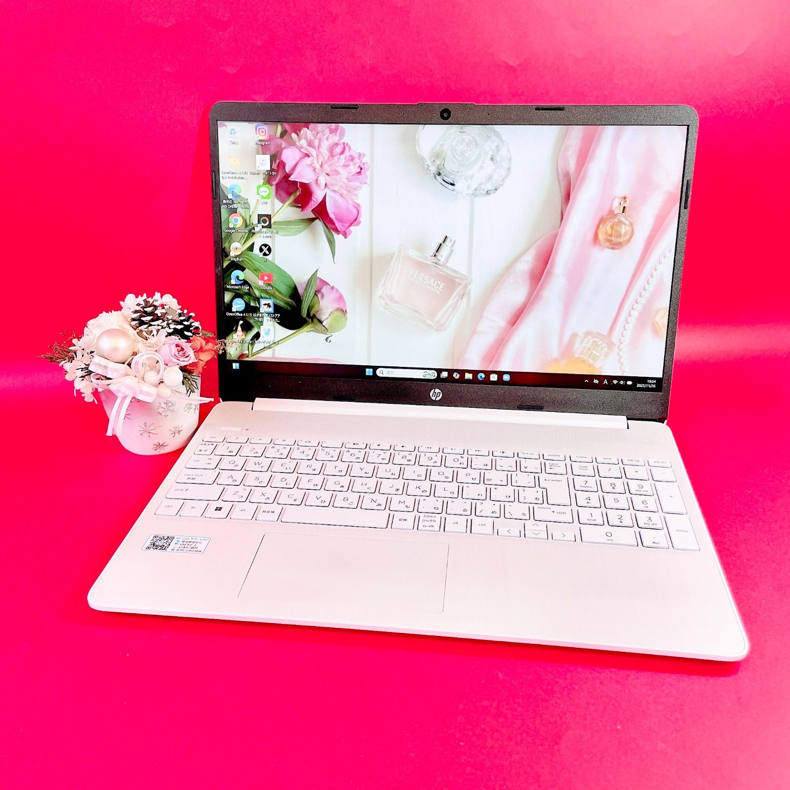 Windows11対応‼️売り切れ続出✨️可愛いホワイト 薄型ノートパソコン